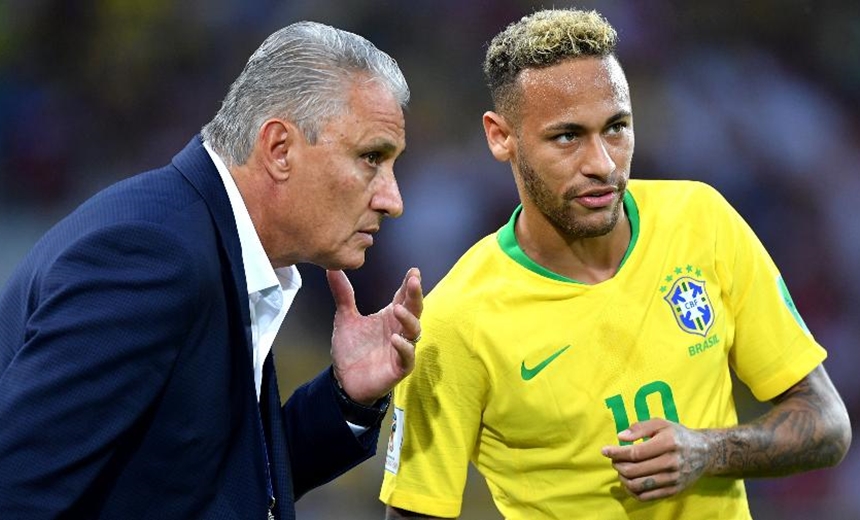 Tite se cala e só vai falar sobre soco de Neymar após conversar com atacante; veja vídeo