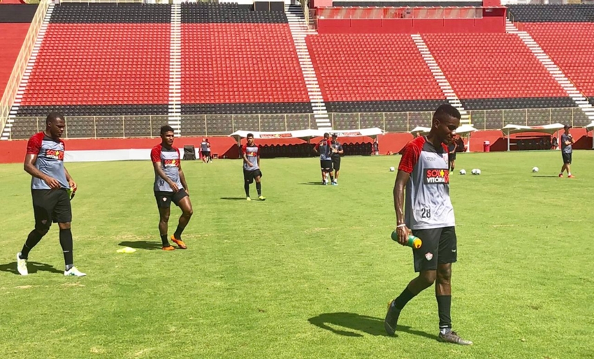 Com novidades, Vitória enfrenta o São Bento pela Série B; veja escalação