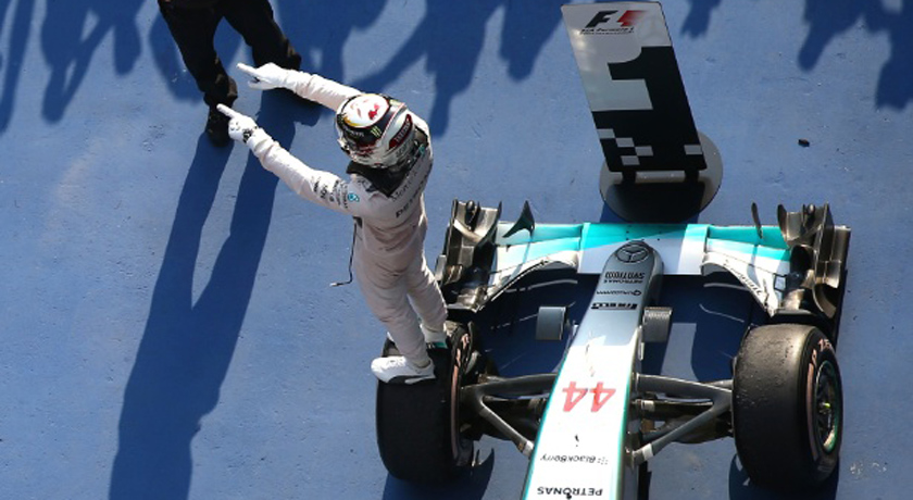 Hamilton vence pela quarta vez na China, mas Ferrari incomoda; Massa é 5º