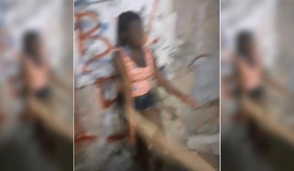 Vídeos mostram mulheres apanhando de traficantes com pedaços de madeira em Salvador; assista 