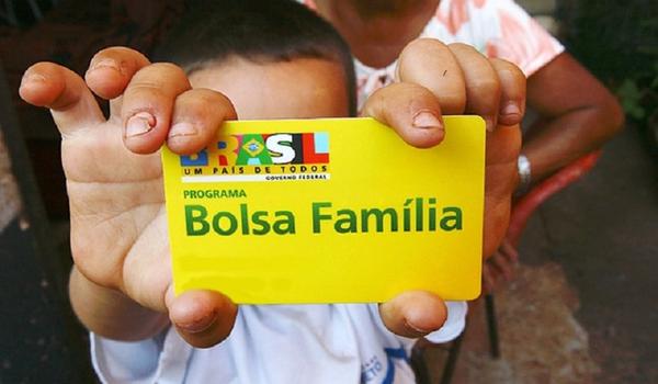 Bolsa Família inicia novo ciclo de pagamentos; confira data e valor do Décimo Terceiro