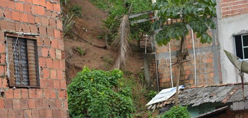 Chuvas em Candeias: prefeito decreta Situação de Emergência no município