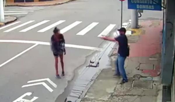 Vídeo: homem mata moradora de rua a tiros após ela pedir esmola de R$ 1