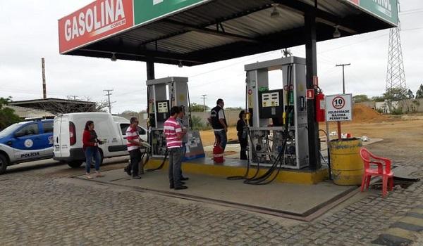 Posto em Vitória da Conquista é interditado por fraude e pode ser multado em R$ 1,5 milhão 