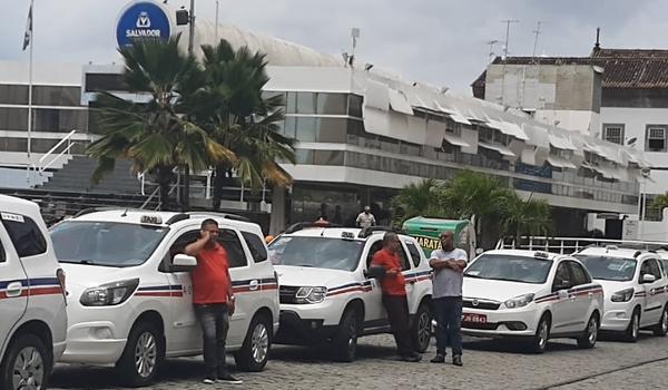 Taxistas de Itaparica e Vera Cruz são convocados para verificação de taxímetros