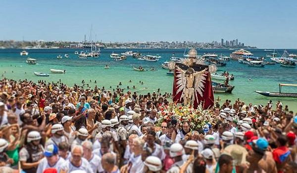 Cadastramento de ambulantes que querem trabalhar na Festa da Boa Viagem abre nesta segunda