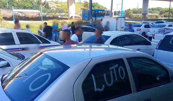 Motoristas de app fazem protesto após possível chacina de colegas em Salvador 