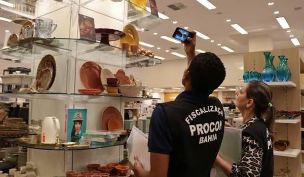 Procon-BA inicia fiscalização de lojas e centros comerciais visando o Natal