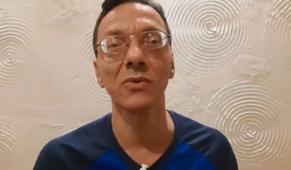 Famoso nas redes, professor da UEFS é investigado após postar vídeo de alunas de biquíni