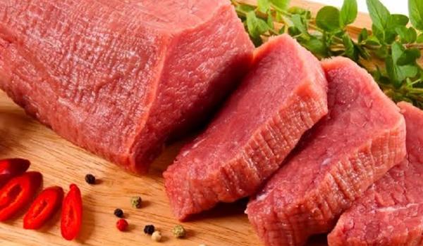 Com alta dos preços da carne, inflação acelera e deve ficar em 0,81% em dezembro