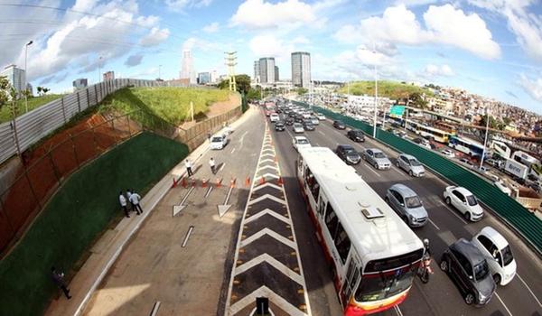 Requalificação da Avenida Paralela é entregue nesta quinta-feira