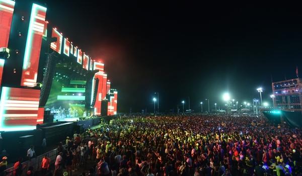 Festival da virada reúne 500 mil turistas em Salvador; setor deve gerar R$ 400 milhões