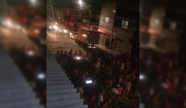 Três pessoas morrem após suspeitos atirarem contra clientes de um bar em Fortaleza