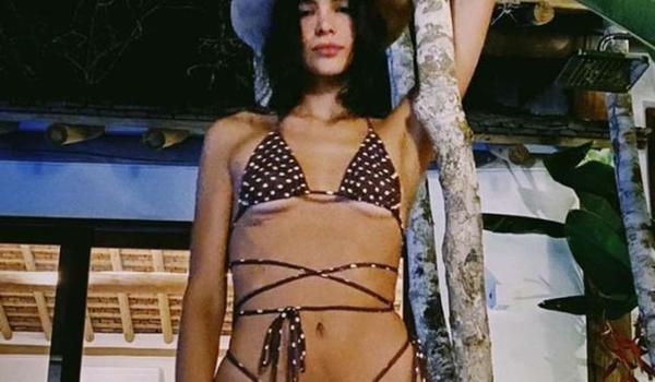 Bruna Marquezine nega anorexia após foto de biquíni; "muito saudável e feliz"