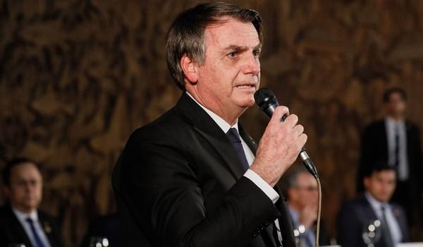 "Brasil não tem forças nucleares para poder dar opinião, diz Bolsonaro sobre Eua x Irã