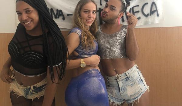 Prostituição, camelô e mudança de sexo: vocalista da banda "A Travestis" supera desafios e luta por reconhecimento 