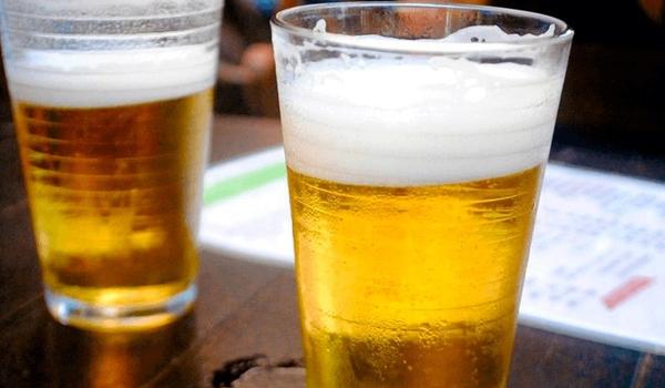 Sobe para dez, número de vítimas internadas após ingestão de cerveja em Minas Gerais