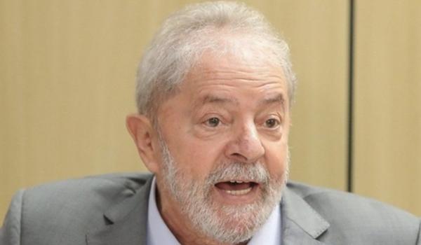 Lula começa a usar aparelhos auditivos e diz que está ouvindo "muito" melhor 