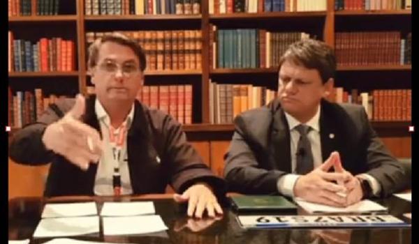 "O índio é cada vez mais um ser humano igual a nós", diz Bolsonaro durante live em rede social 