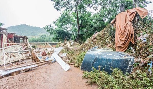 "Foi mais um terremoto, um furacão", diz prefeito de BH sobre chuvas na capital mineira