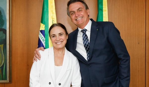 Regina Duarte aceita convite para Secretaria de Cultura; "vai poder trocar quem ela quiser"