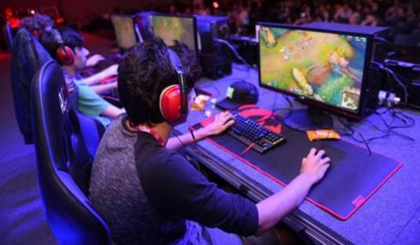 Coronavírus impacta mercado de games e gera cancelamento de torneios de esportes eletrônicos