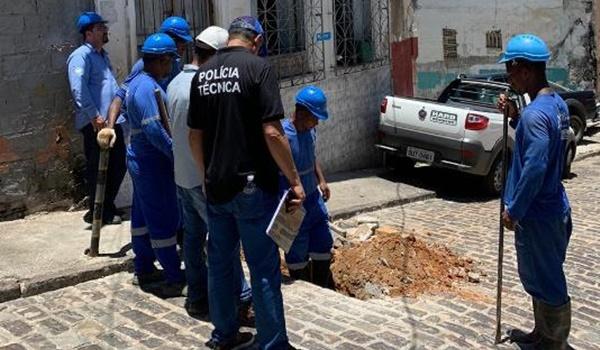 Casarões são flagrados fazendo "gato" de água no bairro da Saúde