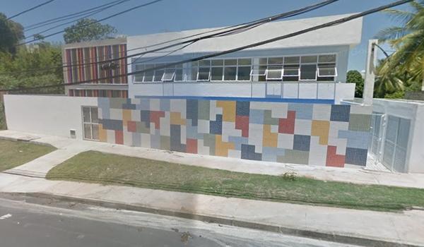 Criança denuncia suposto abuso dentro de escola municipal no bairro de Piatã; polícia apura 