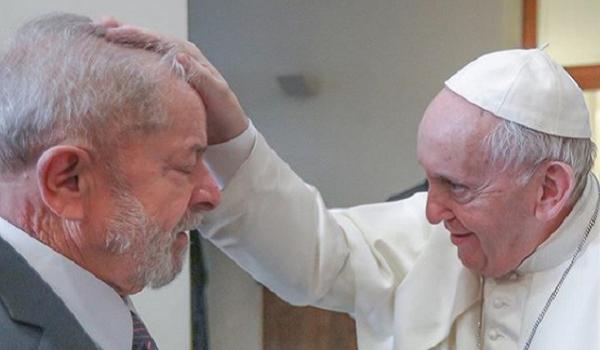 Lula se encontra pela primeira vez com Papa Francisco; "sobre um mundo mais justo e fraterno"