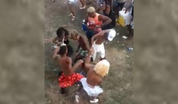 Vídeo flagra espancamento coletivo durante festa em Madre de Deus; assista 