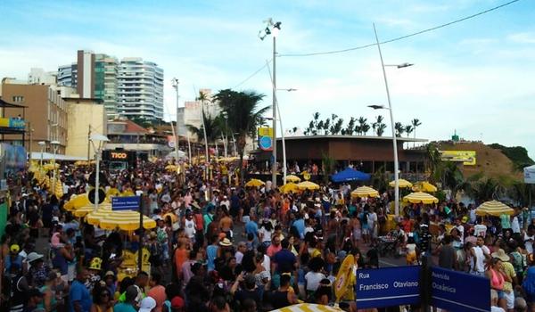 Tapa-mamilos: foliões respondem se usariam a tendência deste Carnaval