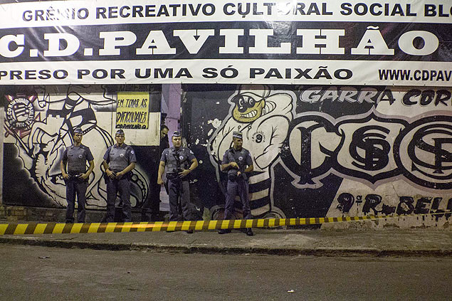 Chacina deixa 8 mortos em quadra de torcida do Corinthians