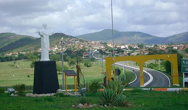 Briga entre facções deixa quatro pessoas mortas e oito feridas em festa na Bahia