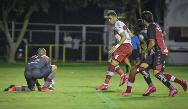 No Barradão, Vitória vence o CRB e retorna ao G-4 do Grupo B da Copa do Nordeste