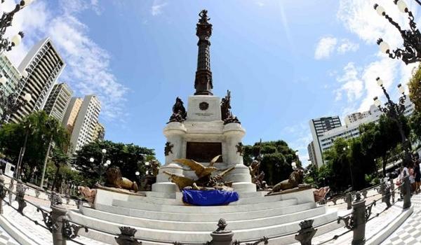 Monumento ao Dois de Julho, na Praça do Campo Grande, deverá ser tombado pela prefeitura