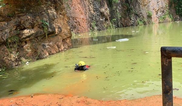 Mergulhadores reiniciam buscas por soldado do Exército desaparecido em lagoa no Cabula