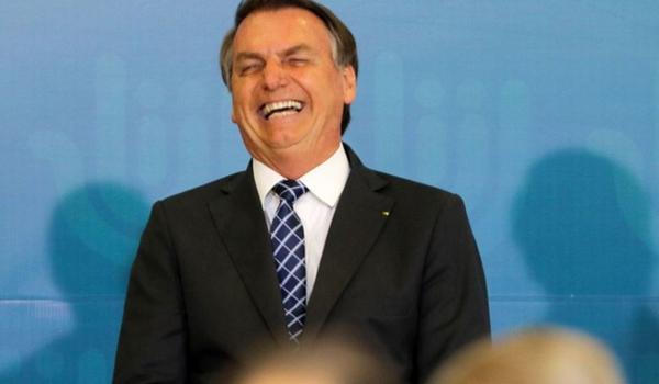 Bolsonaro ignora recomendações e cria nova polêmica; "vai ter festinha no meu aniversário"