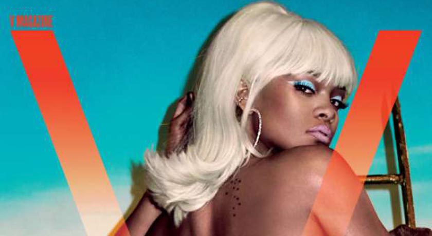 De topless, Rihanna estampa capa da revista V Magazine