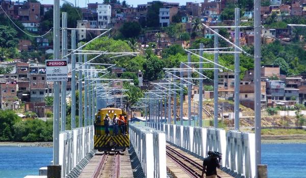 Pelo menos seis bairros de Salvador ficam sem água após serviço emergencial da Embasa 