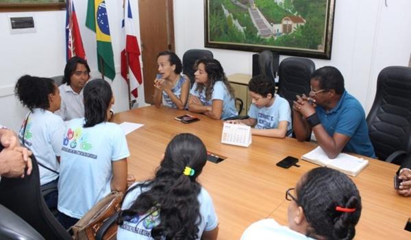 Associação de Pais e Amigos dos Autistas pede ajuda para manter apoio a crianças em Candeias; saiba como colaborar 