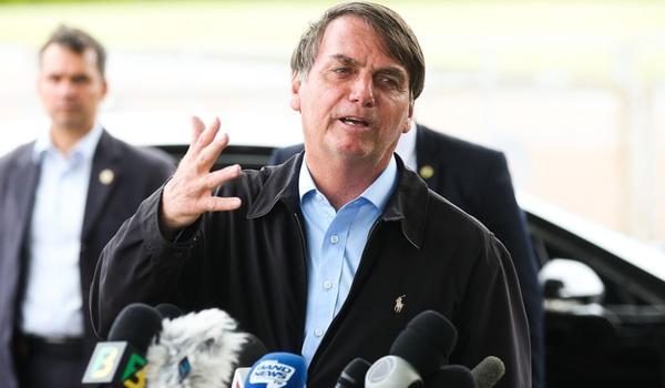 Bolsonaro fará novo pronunciamento sobre coronavírus nesta terça-feira