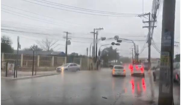 Feriadão de Páscoa será de chuvas em Salvador, alerta Defesa Civil