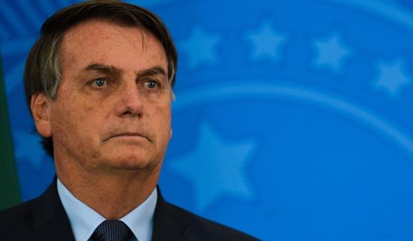 Bolsonaro tem 30 dias para apresentar resultado de exames de coronavírus à Câmara Federal 