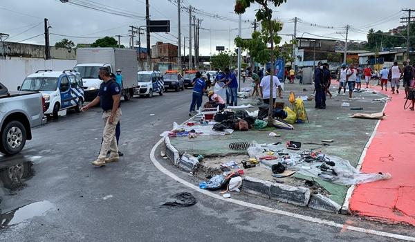 VÍDEO: Feira do Rolo é interditada pela Polícia Militar e Guarda Municipal contra aglomeração