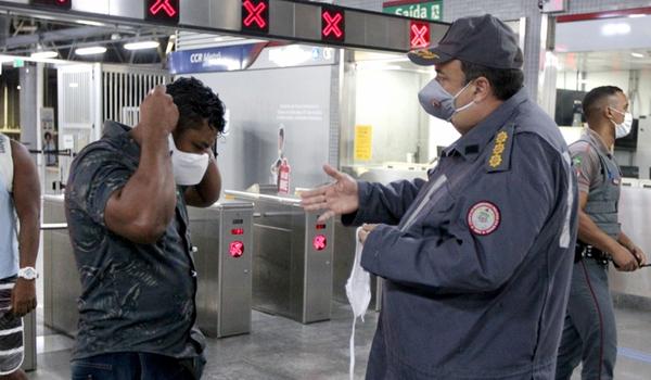 Começa a valer obrigatoriedade de máscara no metrô. O que vai acontecer com quem esquecer?