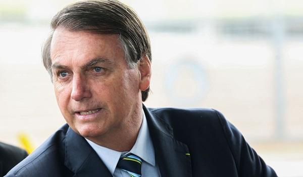 Bolsonaro inclui academias, salões de beleza e barbearias como serviços essenciais