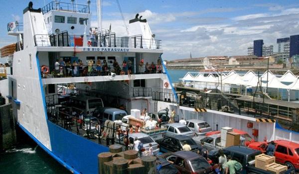 Uso de máscara passa a ser obrigatório no Ferry-Boat;  limite de permissão para embarque segue valendo 