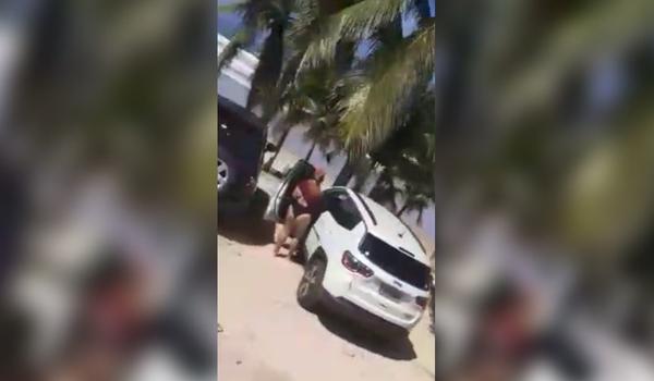 Vídeo: banhistas curtem a praia mesmo com medidas de distanciamento social em Salvador 