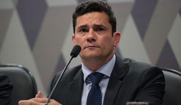 Governo admite que publicou assinatura de Sérgio Moro sem autorização do ex-ministro