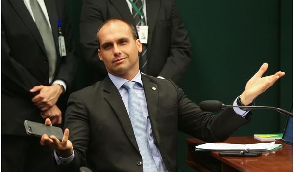 "Não é mais se, mas quando", diz Eduardo Bolsonaro sobre "ruptura" entre os poderes 